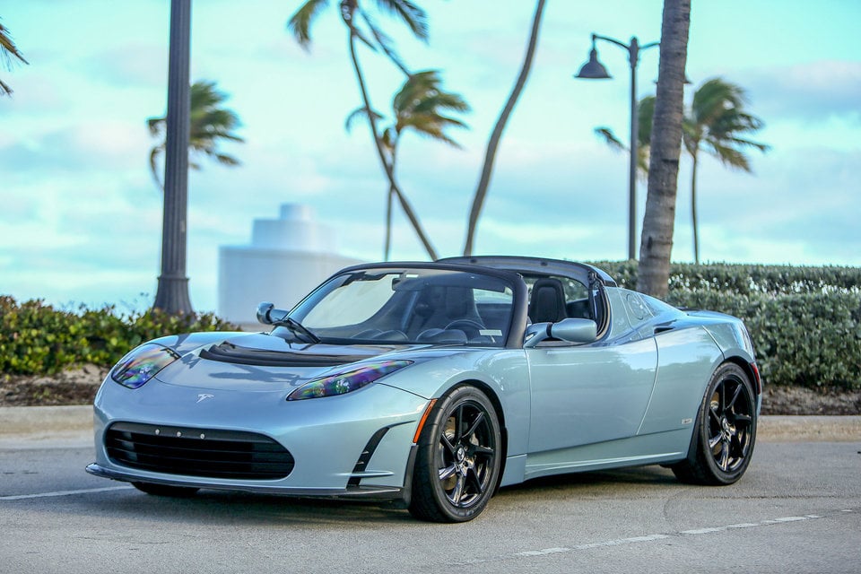 photo of tesla roadster